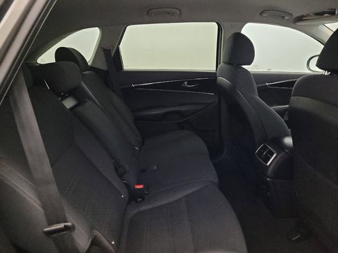 Used 2018 Kia Sorento LX w/ LX V6 Convenience Package AWD/4WD image 19