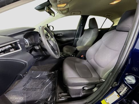 Used 2021 Toyota Corolla LE image 21