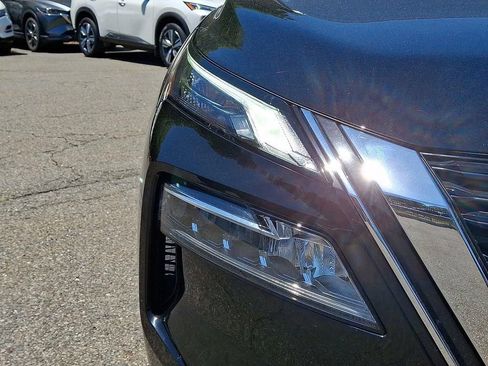 Used 2023 Nissan Rogue SV w/ SV Premium B Package AWD/4WD image 9