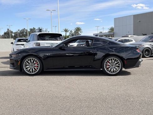 Used 2025 Ford Mustang GT Premium image 29