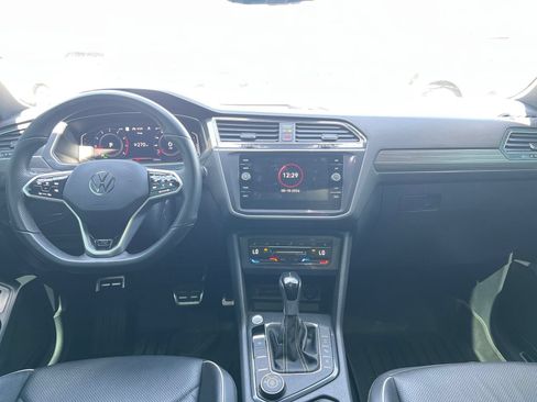 Used 2022 Volkswagen Tiguan SEL R-Line AWD/4WD image 13
