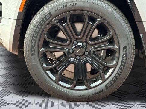 New 2026 Land Rover Defender 110 OCTA AWD/4WD image 12