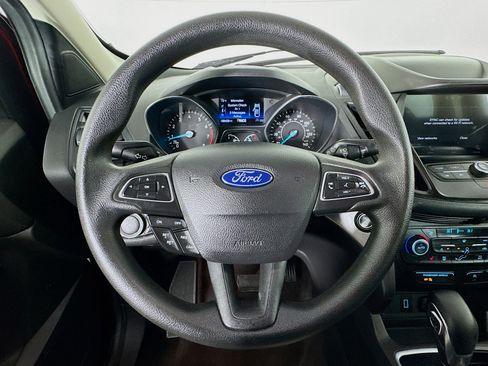 Used 2019 Ford Escape SE image 11