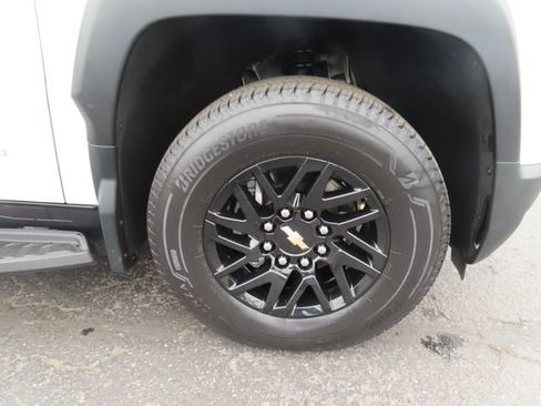 Used 2024 Chevrolet Silverado EV W/T AWD/4WD image 11