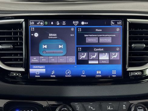 Used 2024 Chrysler Pacifica Touring-L image 21