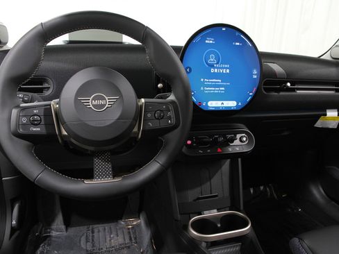 Certified 2025 MINI Cooper S image 6