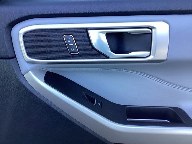 Used 2024 Ford Explorer XLT w/ Equipment Group 202A AWD/4WD image 26