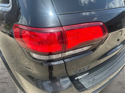 Used 2021 Jeep Grand Cherokee Laredo X AWD/4WD image 21