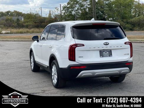 Used 2021 Kia Telluride LX image 9