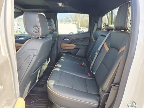 New 2026 GMC Canyon AT4 w/ Technology Plus Package AWD/4WD image 13