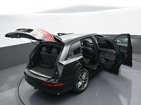 Used 2017 Audi Q7 3.0T Prestige AWD/4WD image 44