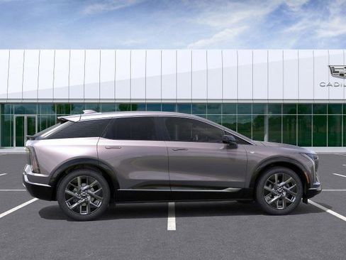 New 2026 Cadillac Optiq Luxury 1 w/ LPO, Floor Liner Package image 2