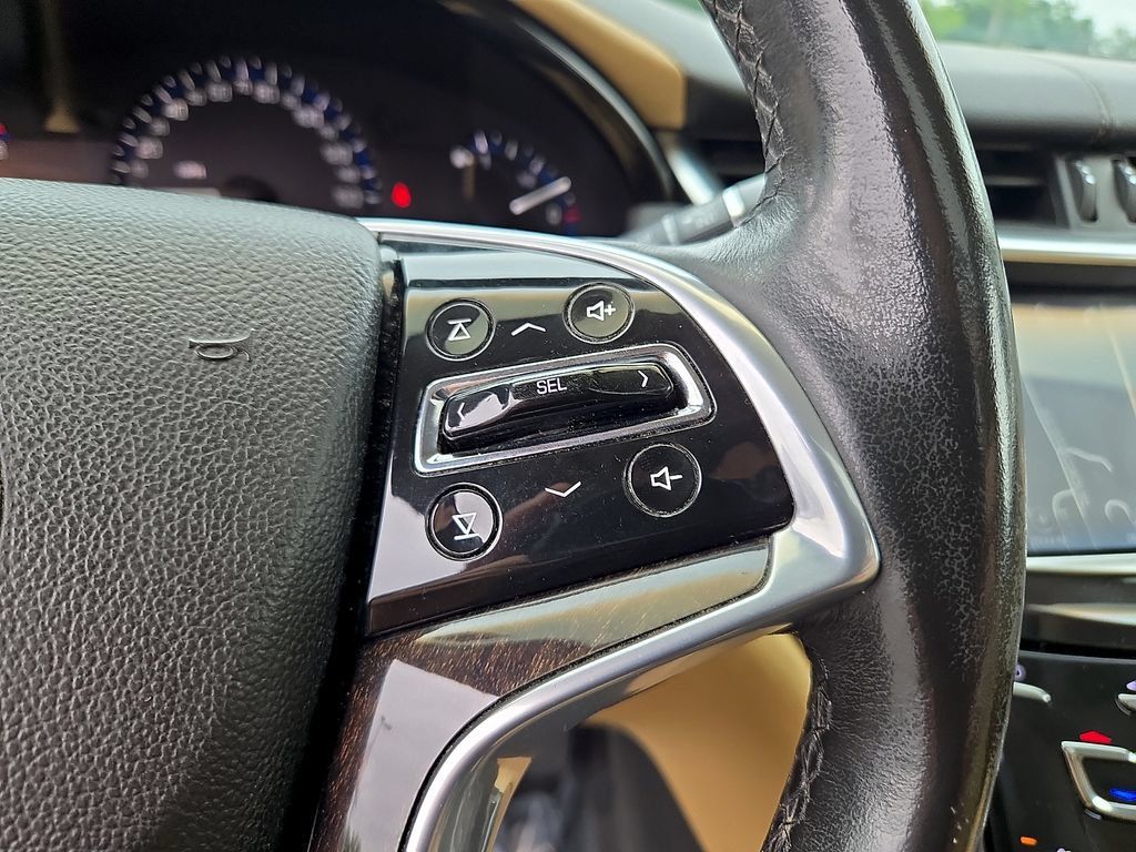 Used 2013 Cadillac XTS Luxury w/ Driver Awareness Package FWD image 24