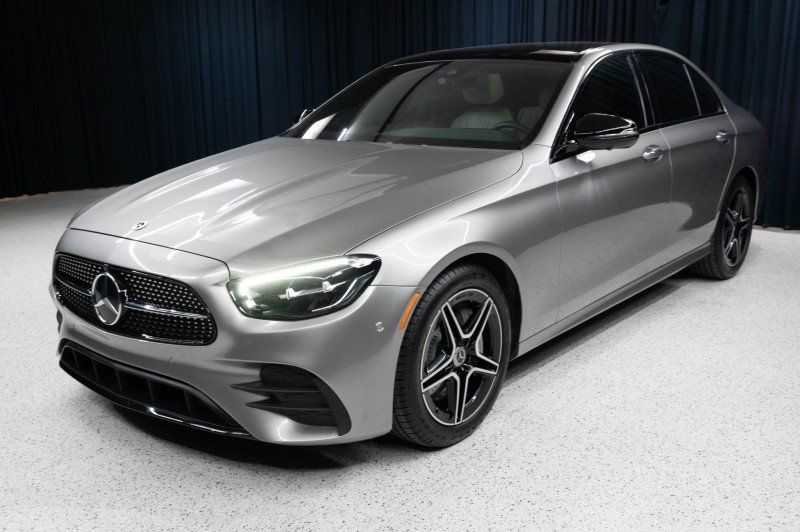 Used 2022 Mercedes-Benz E 350 Sedan image 1