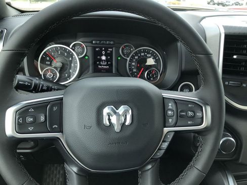 New 2026 RAM 1500 4x4 Crew Cab image 23