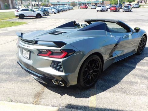 Used 2023 Chevrolet Corvette Stingray Premium Conv w/ Z51 Performance Package RWD image 4