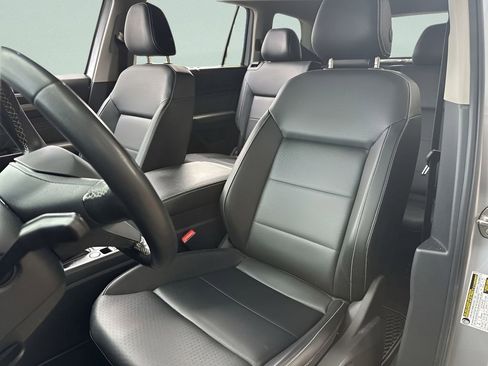 Certified 2023 Volkswagen Atlas SE image 11