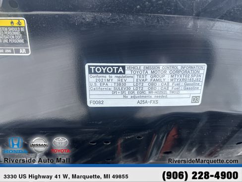 Used 2021 Toyota RAV4 LE image 14