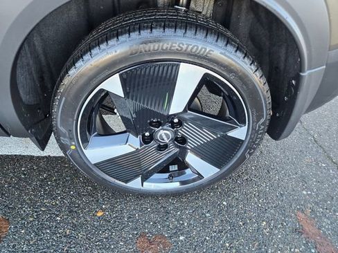 New 2026 Nissan Kicks SR w/ SR Premium Package image 11