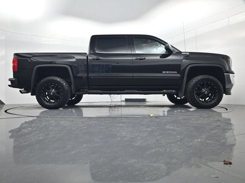 Used 2017 GMC Sierra 1500 SLE w/ SLE Value Package AWD/4WD image 55