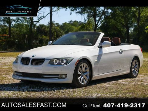 Used 2013 BMW 328i Convertible image 1