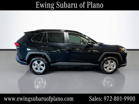 Used 2025 Toyota RAV4 XLE FWD image 8