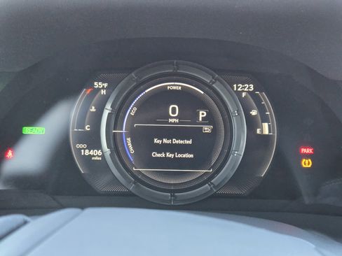 Used 2024 Lexus ES 300h F Sport image 13