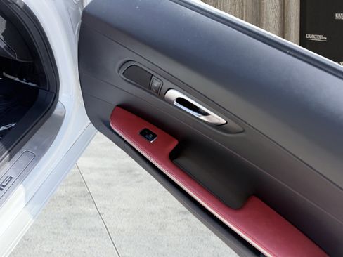 Used 2018 Mercedes-Benz AMG GT Roadster image 45