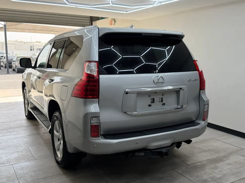 Used 2011 Lexus GX 460 w/ Convenience Pkg AWD/4WD image 6