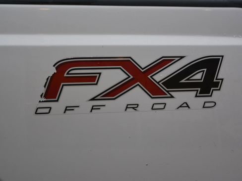 Used 2014 Ford F250 XLT w/ FX4 Off-Road Package image 12