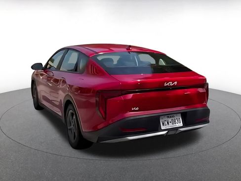 Used 2025 Kia K4 FWD image 8