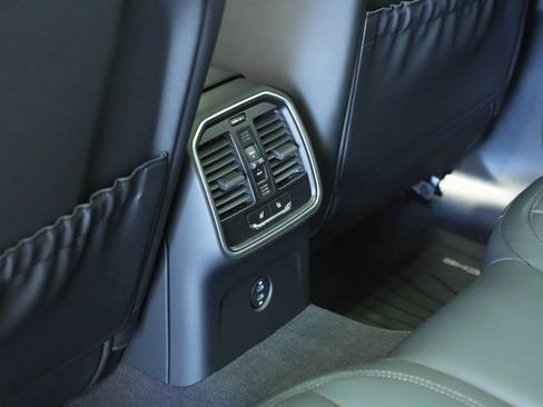 New 2025 Porsche Macan image 26