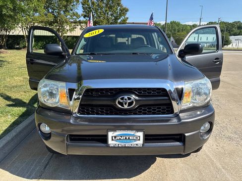 Used 2011 Toyota Tacoma 4x4 Double Cab w/ SR5 Pkg #2 image 9