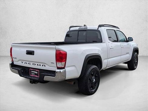 Used 2016 Toyota Tacoma SR5 image 5