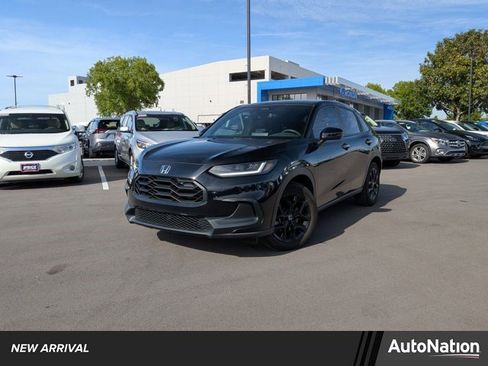 Used 2023 Honda HR-V Sport image 1