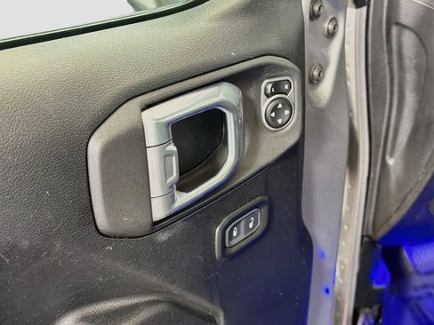 Used 2021 Jeep Wrangler Unlimited Sport AWD/4WD image 18