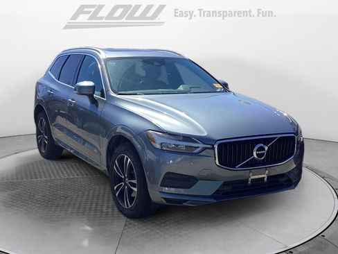 Used 2019 Volvo XC60 T5 Momentum w/ Multimedia Package AWD/4WD image 1