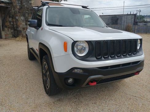 Used 2017 Jeep Renegade Trailhawk w/ Popular Equipment Group image 29