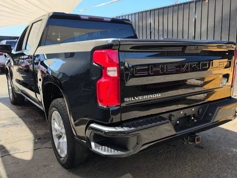 Used 2020 Chevrolet Silverado 1500 Custom w/ Custom Value Package RWD image 4