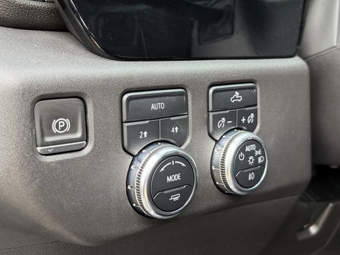 Used 2024 GMC Sierra 1500 Elevation AWD/4WD image 11