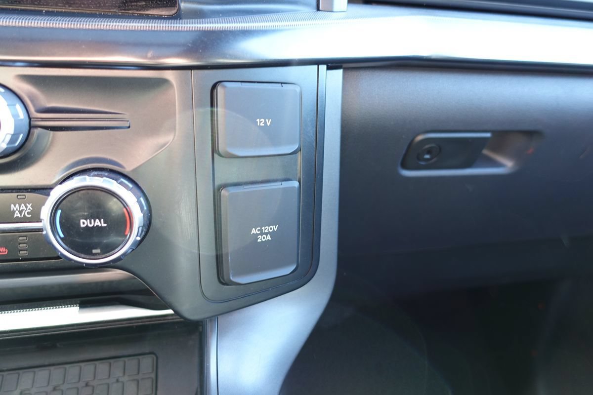 Used 2024 Ford F150 Lariat w/ Equipment Group 502A High AWD/4WD image 44