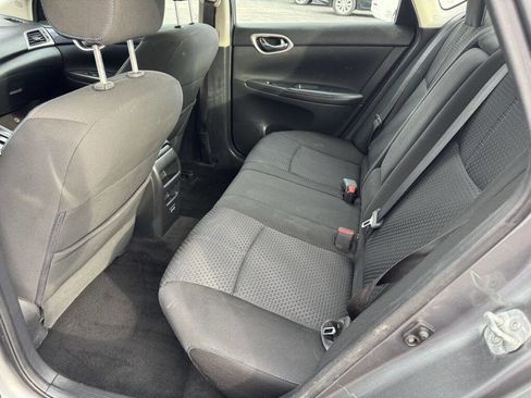 Used 2018 Nissan Sentra SR w/ SR Midnight Edition Package image 5