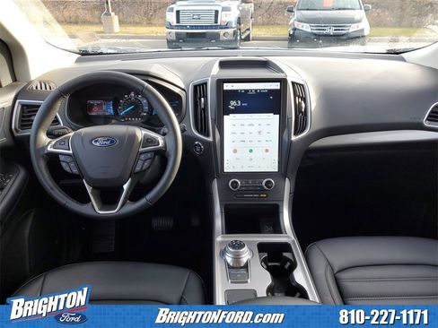 Used 2024 Ford Edge SEL w/ Convenience Package image 14