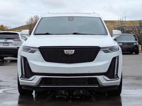 Used 2020 Cadillac XT6 Premium Luxury image 3