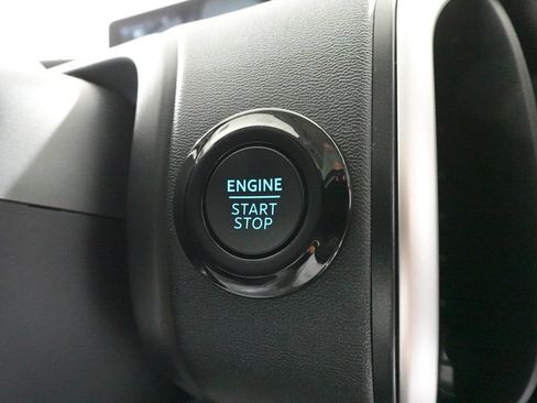 Certified 2025 Ford Expedition Active AWD/4WD image 27