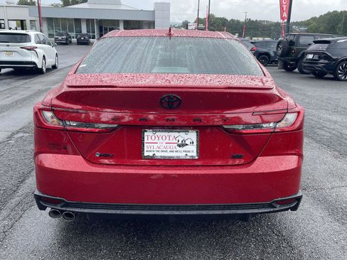 Used 2026 Toyota Camry SE FWD image 3
