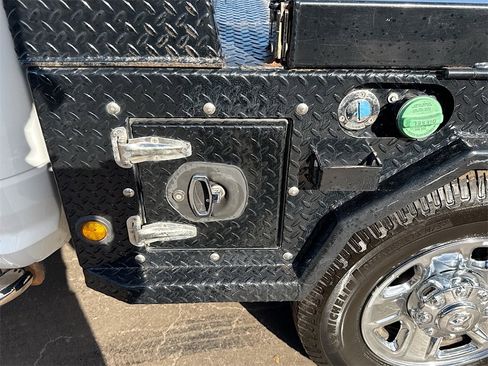 Used 2019 RAM 2500 Big Horn image 29