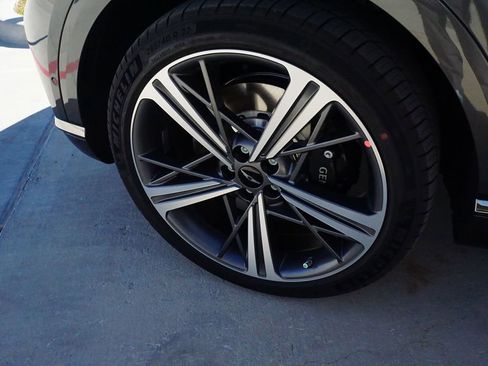 New 2026 Genesis GV80 3.5T e-SC image 6