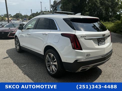 Used 2021 Cadillac XT5 Premium Luxury w/ Platinum Package AWD/4WD image 3