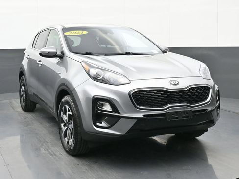 Used 2021 Kia Sportage LX w/ LX AWD Popular Package image 8